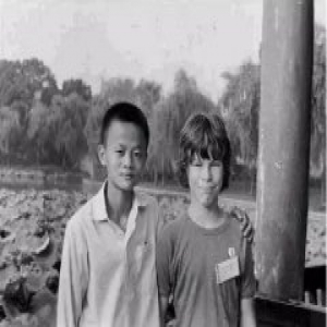 马云青涩照片曝光！2000万奖学金回报当年在澳洲的200元赞助