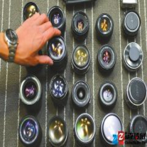 小伙收藏相机几百台 最老的产自上世纪30年代