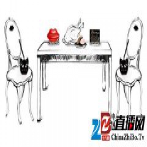 红唇的新鲜感快要消失，这个设计师又在鞋跟上画上一张脸