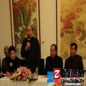 “妙心天趣”郑希林砺金国画精品展开幕