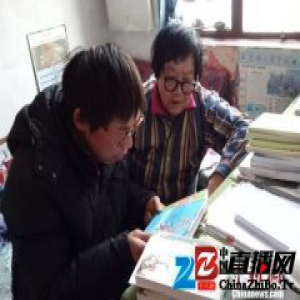 徐州“才女奶奶”86岁笔耕不辍 30万字诗词传颂中国梦