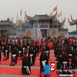 海内外民众聚海南举办公祭冯宝冼夫人典礼活动