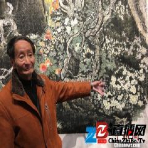 云南古稀老人自学国画40年 用作品为家乡“传情”