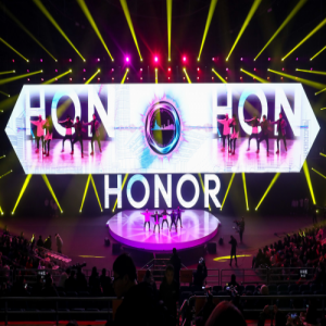 2018粉丝年会官宣花粉破亿，荣耀和年轻人在一起共建“科技潮牌”