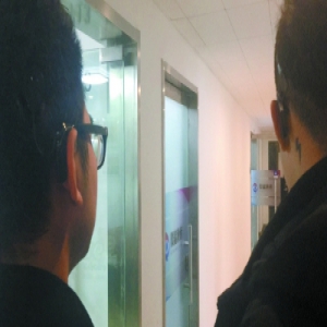 李明戴上了备用耳蜗 家属表示绝对不存在炒作一说