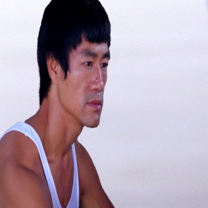 《站住！小偷》曝功夫剧照 喜剧大片再添打戏猛料