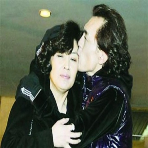 李咏去年5月查出患癌 遗言称“没有遗憾，只有不舍”