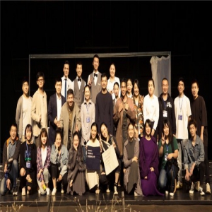 《三姐妹·等待戈多》 北京场圆满收官 张若昀：话剧是纯粹的初心