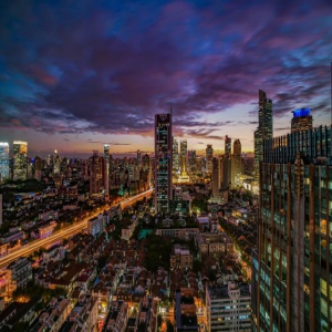 上海：雨后晚霞绚丽夺目