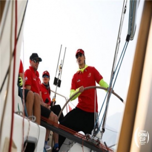 胡兵现身第十三届中国杯帆船赛