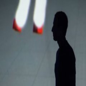 未受到此前数据丑闻影响 Facebook股价创历史新高