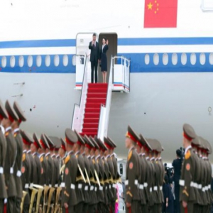 习近平20日出访活动精彩图集