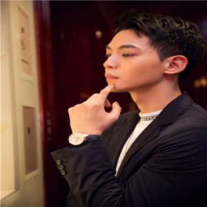 唐晓天受邀出席品牌展览：旅行让我更懂得生活的意义