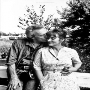 中年 无需贩卖焦虑但值得关注