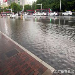 预警这次真没撒谎，庄里暴雨说下就下！