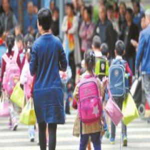 【长城评论】让孩子就近入学，别在法律之外滥设门槛