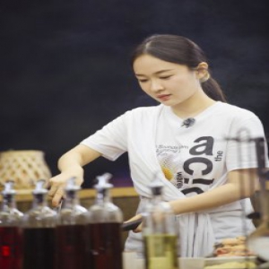 《妻子3》谢娜霍思燕下厨手艺娴熟