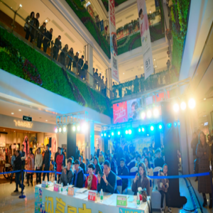 2018闪亮星主播主持人大赛收官 翟峰获冠军