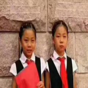 【急转寻人】北京8岁双胞胎青岛走失 你们在哪？妈妈急哭了