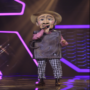 神曲话题女王王蓉蒙面唱将揭面 俏皮版《沙漠骆驼》引酷我音乐狂赞