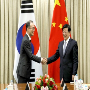 赵克志会见韩国大检察厅检察总长文武一