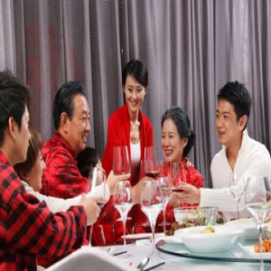 春节如何赢得长辈欢心？快来看百度的“春节自救指南”！