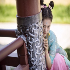 下饭神剧《颤抖吧阿部2》爆笑开播 安悦溪板砖技能开挂怼情敌