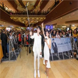 知名品牌携手徐正溪 共同见证满分闪耀