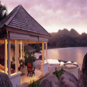 万国黑卡惊喜不断，豪华精品酒店只需1元