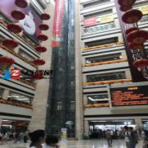 心痛！义乌6岁男孩坠落观光电梯井只因孩子乱拉小便